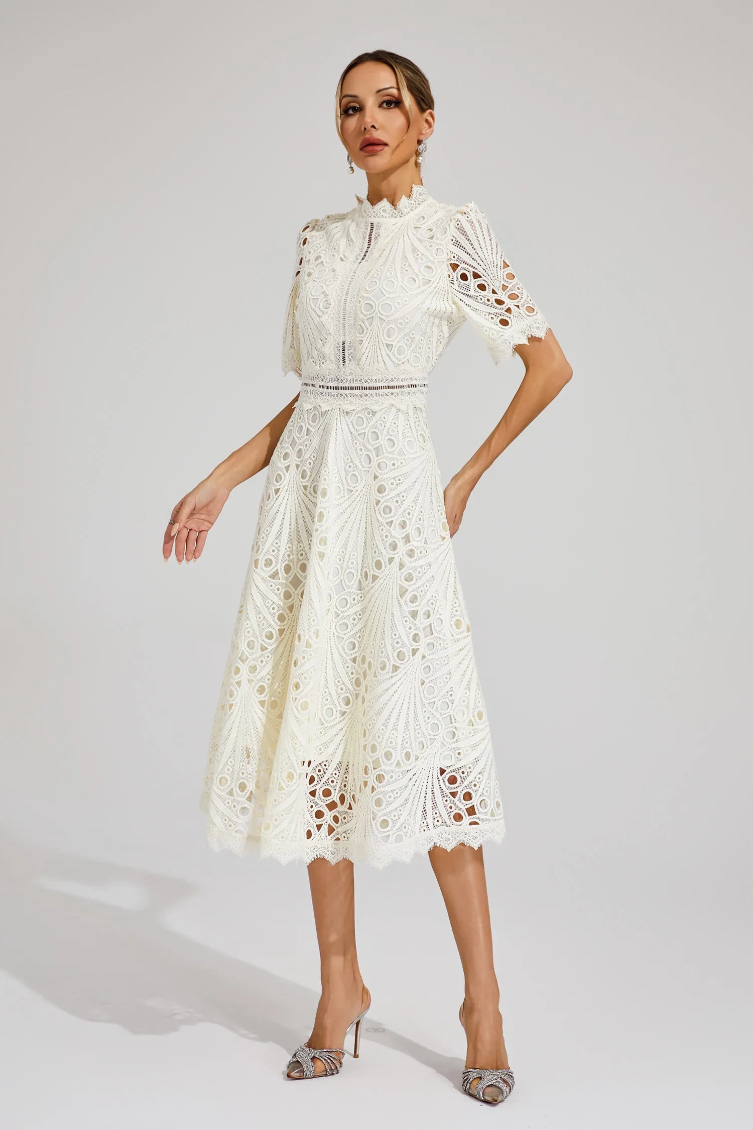 Exquisite Flattering Lace Midi Dress for Women