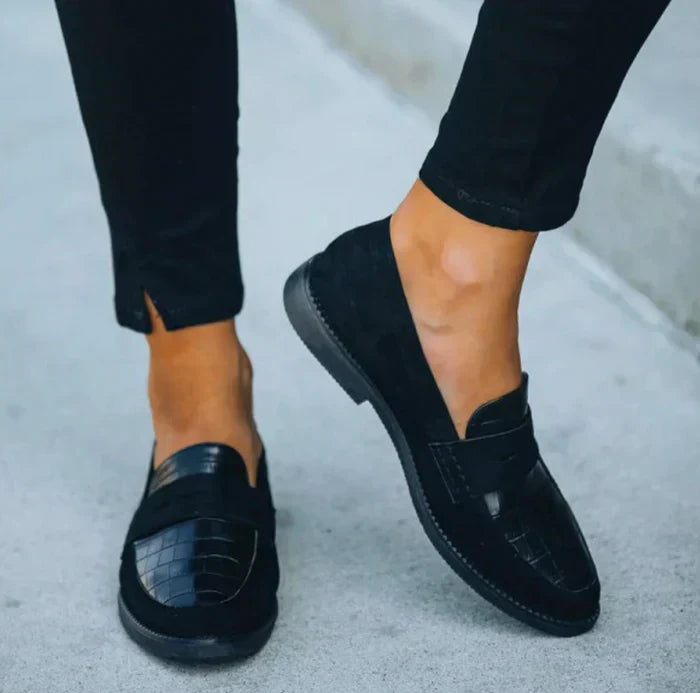 Functional Chic Slip-on Formal Croc-Detail Loafers for Women