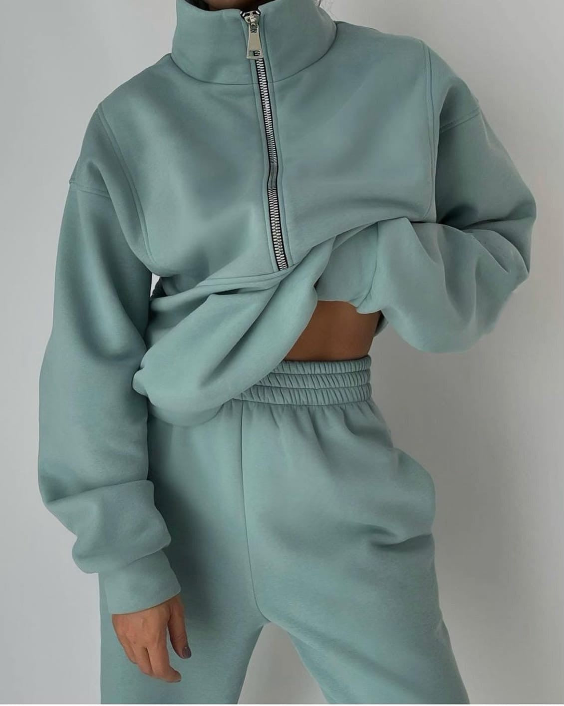 Women’s Oversized Two-Piece Set Casual Half-Zip Top & Joggers